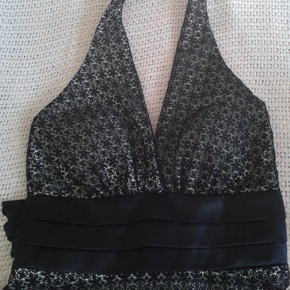 Black Lace Dress - Picture 4 of 9